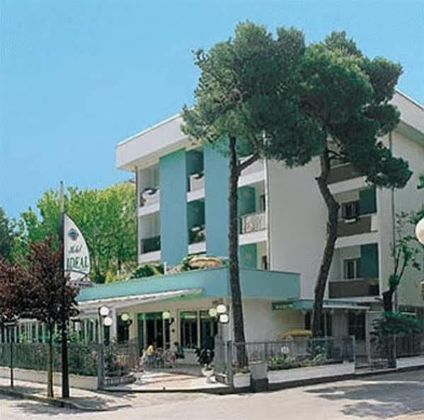 Hotel Ideal Bianchini Riccione Exterior photo