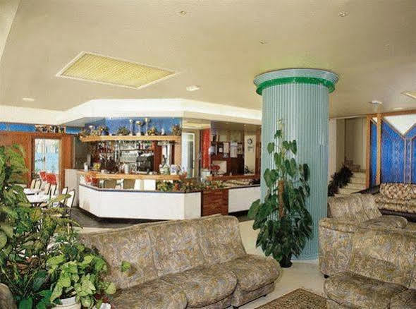 Hotel Ideal Bianchini Riccione Exterior photo